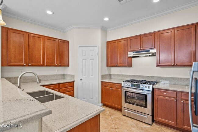 Building Photo - 2658 Greenwood Ct