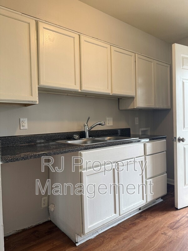 Building Photo - 3792 Southland St