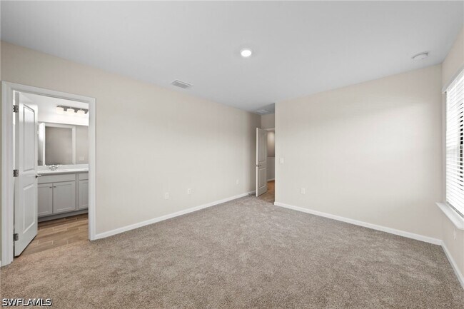Building Photo - 27906 Radiant Ct