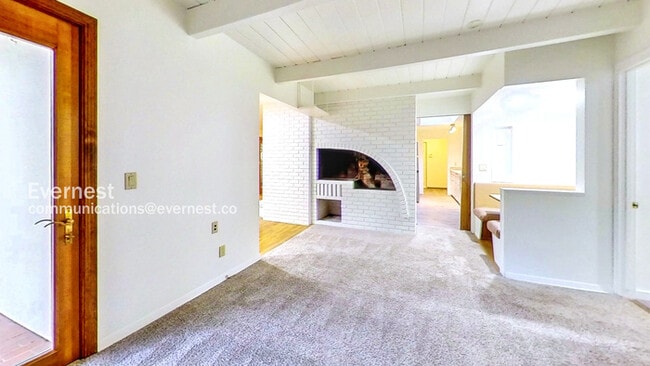 Building Photo - 9039 SE 59th St