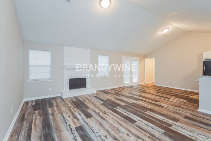 Building Photo - 45 Stoneview Cir