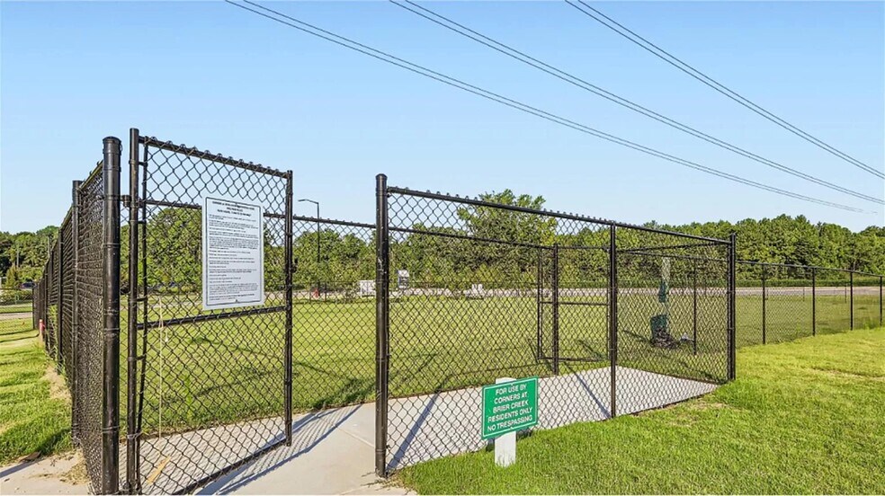 Building Photo - 1102 Talis Crk Dr