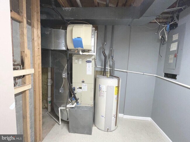 Building Photo - 20140 Timber Oak Ln