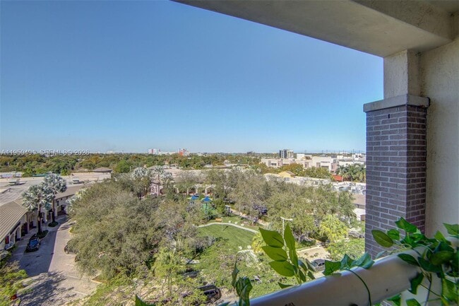 Building Photo - 3250 NE 1st Ave