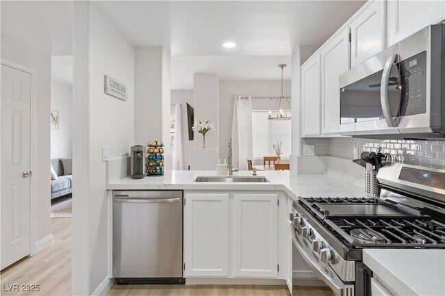 Building Photo - 8501 W University Ave