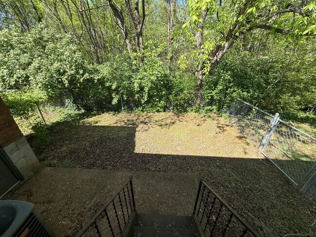 Building Photo - Inglewood Duplex Available Now!