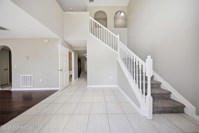 Building Photo - 1116 Myrtle Lake View Dr