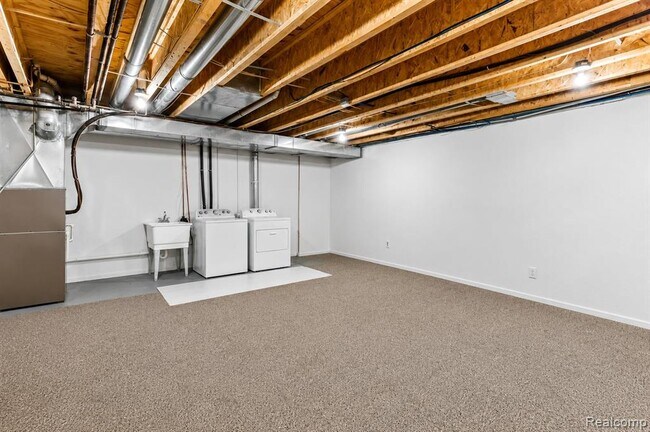 Building Photo - 47086 Auburn Ct
