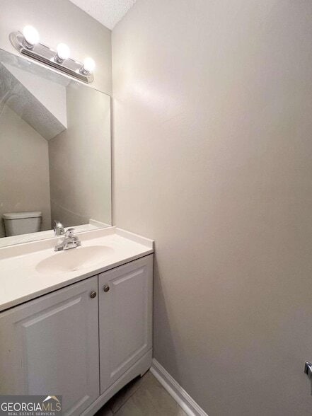 Building Photo - 1575 Watercrest Cir