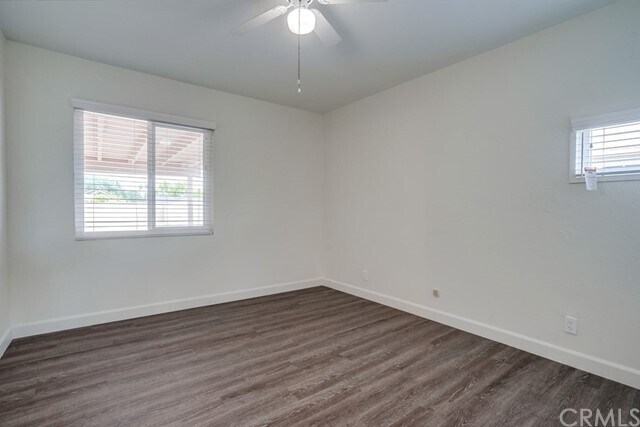 Building Photo - 650 W Florence Ave