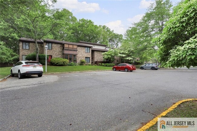 Building Photo - 174 Amberly Dr