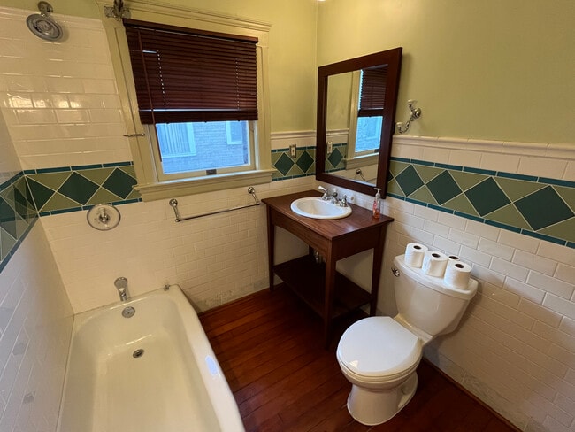Lower Floor Bathroom - 133 E Avenue 42