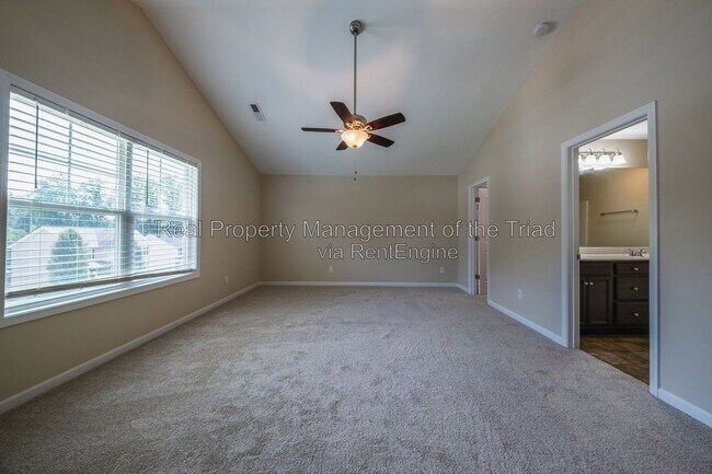 Building Photo - 832 Prince Edward Rd