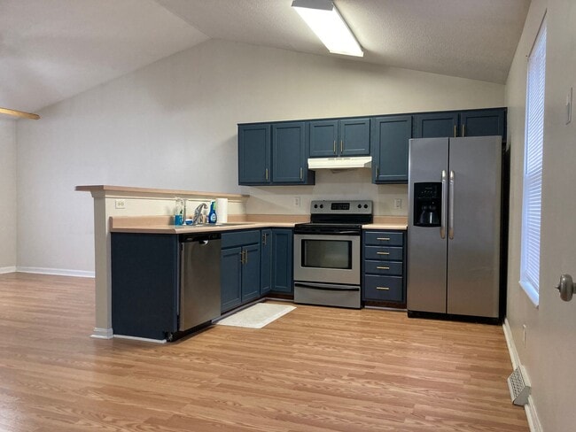 Building Photo - 1209 Williamsburg Dr