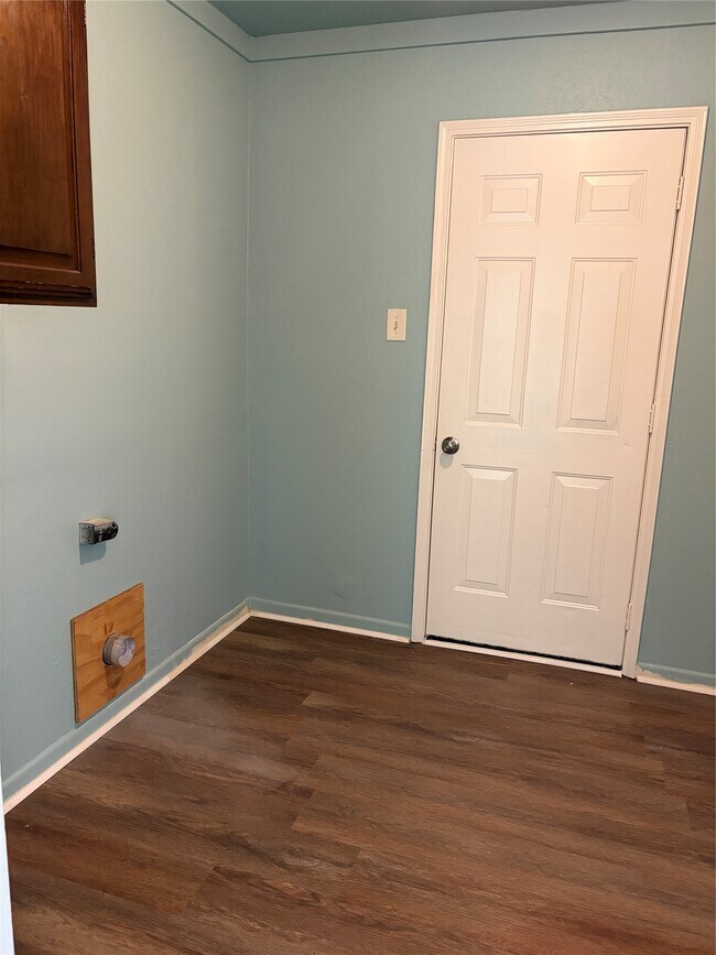 Building Photo - 12719 Huntington Field Dr