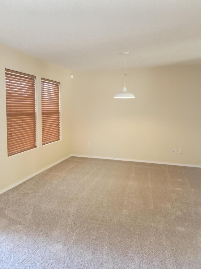 Building Photo - 6548 Ancients Rd NW