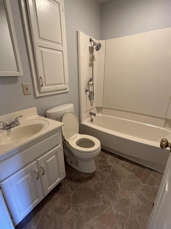 Building Photo - 8704 E 92nd St