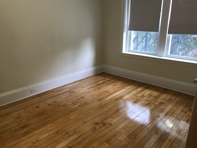 Building Photo - 1834 Beacon St