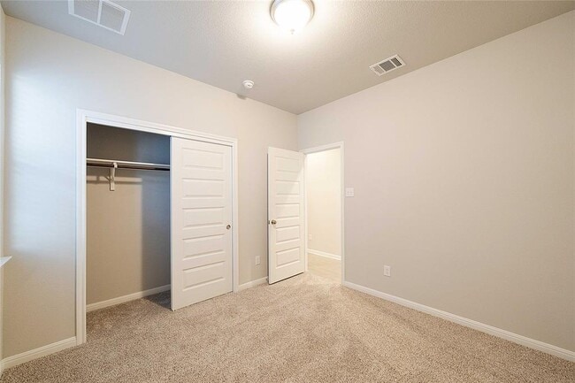 Building Photo - 140 Drifter Ln