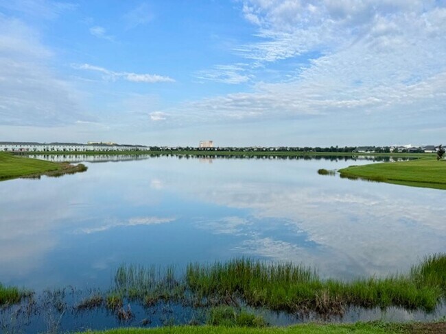 Building Photo - Townhome For Rent in Storey Lake - 3/2.5 w...