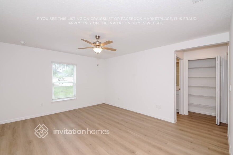 Building Photo - 33 Roxton Ln