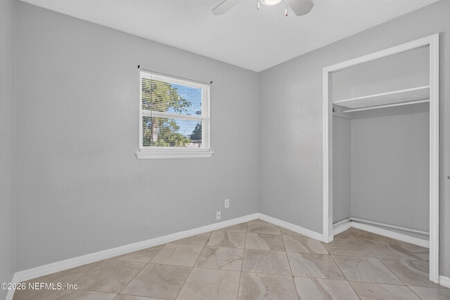 Building Photo - 442 Ameca Ave