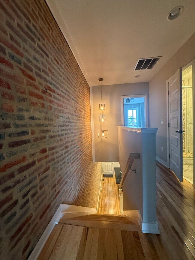 Building Photo - 149 N Potomac St