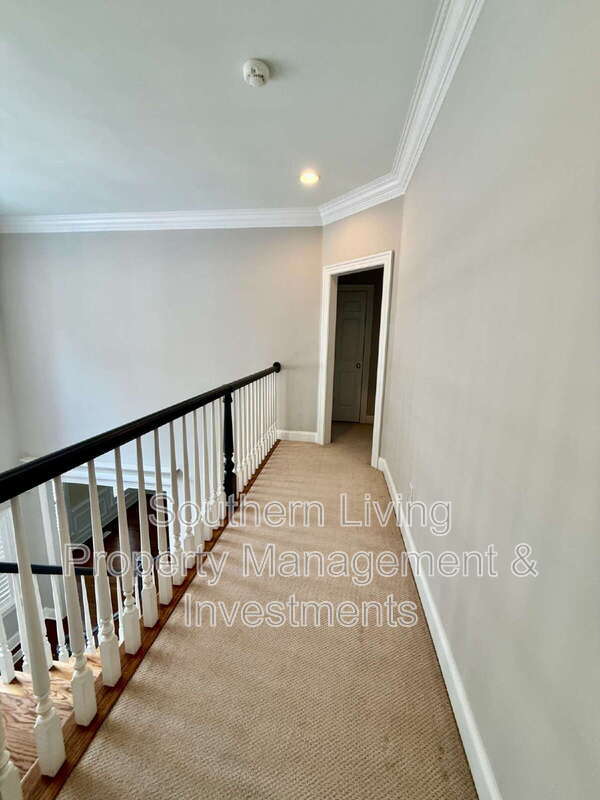 Building Photo - 1806 Asbury Hall Ct