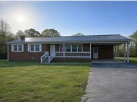 Building Photo - 152 Leonard Dr