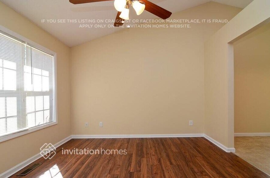 Building Photo - 240 Brookside Dr