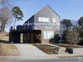 Building Photo - Contemporary - Washington Park Area!