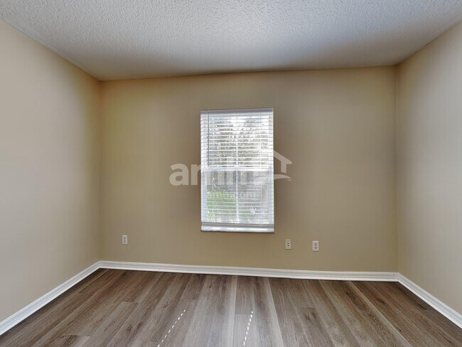 Building Photo - 2475 Breezy Meadow Rd