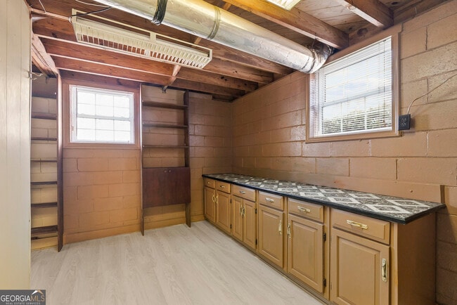 Building Photo - 4205 S Hurt Rd SW