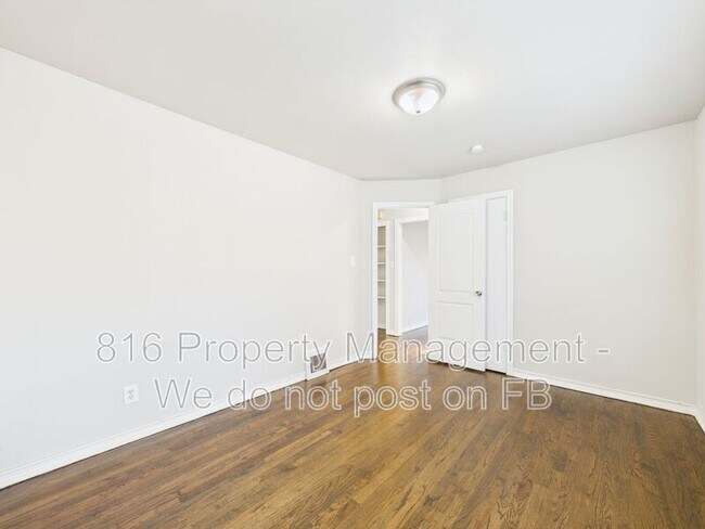 Building Photo - 4036 Cleveland Ave.