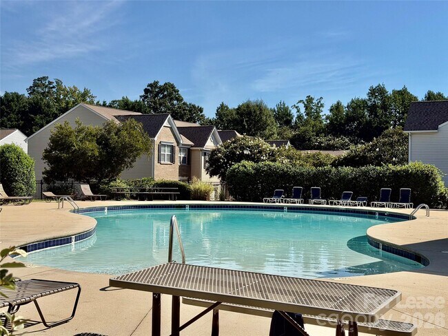 Building Photo - 4058 Glenlea Commons Dr