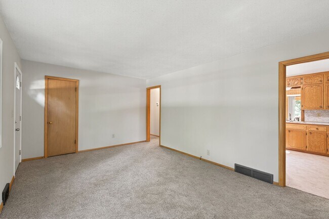 Building Photo - Acreage Property
