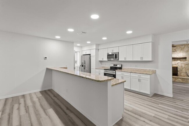 Building Photo - 1255 S Estate Point