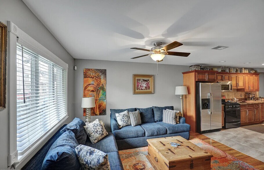 Building Photo - 78 Marne St