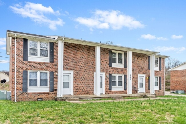 Primary Photo - 225 Taft Dr
