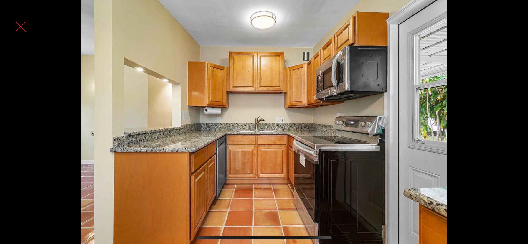 Building Photo - 785 Hibiscus Dr