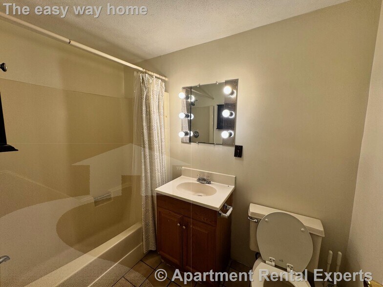 Building Photo - 10 Winter St