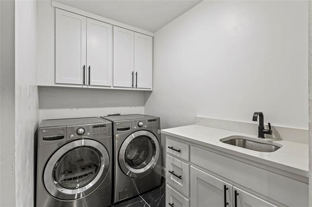 Building Photo - 13002 Halwin Cir