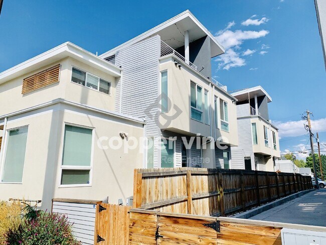 Building Photo - 4966 Lowell Blvd