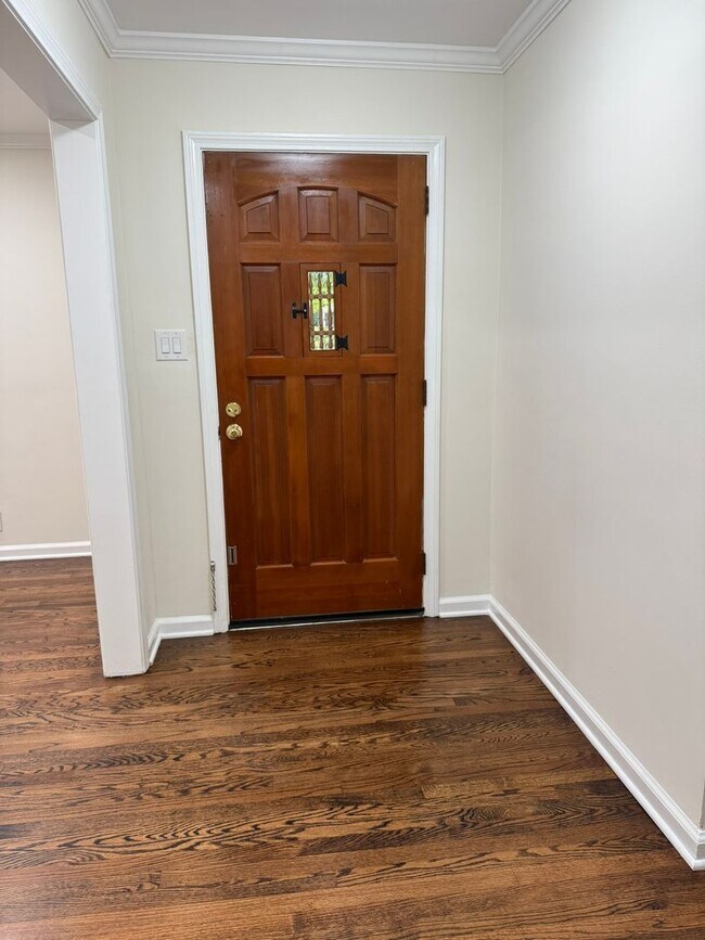 Building Photo - 3085 Stantondale Dr