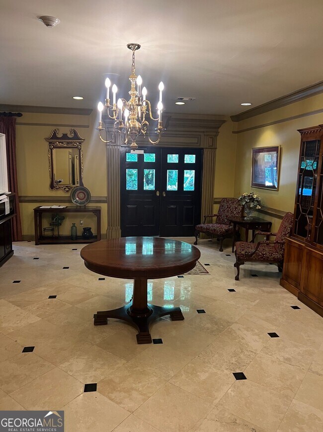 Building Photo - 3071 Lenox Rd NE