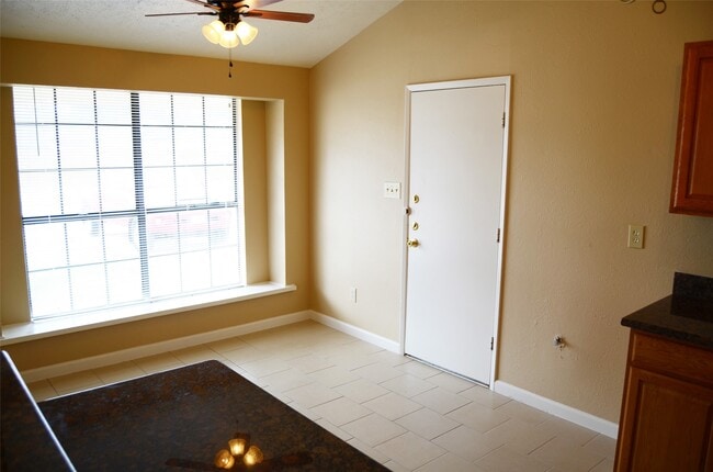 Building Photo - 17506 Bullis Gap Dr