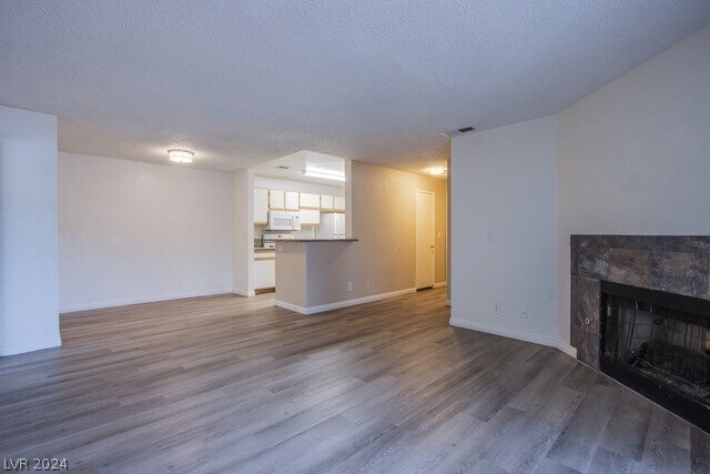 Building Photo - 2200 S Fort Apache Rd