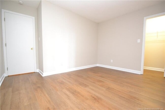 Building Photo - 1512 E Lenoir St