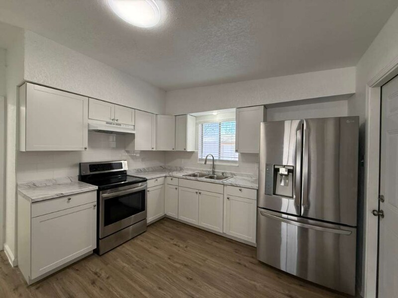 Building Photo - 2934 Hatton St