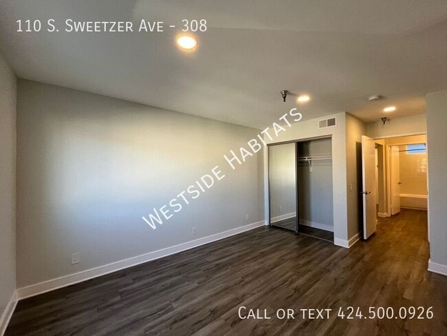 Building Photo - 110 Sweetzer Ave